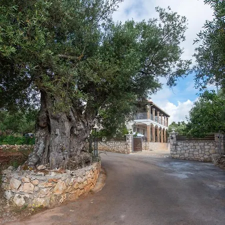 Melissa Luxury Agios Leon