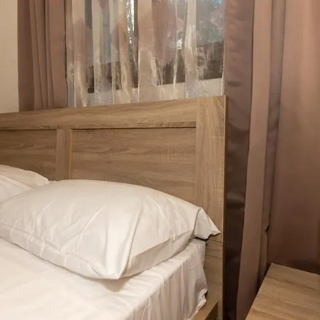 Melissa Luxury Apartment