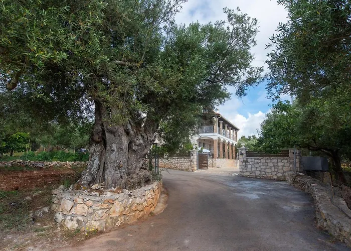 Melissa Luxury Agios Leon