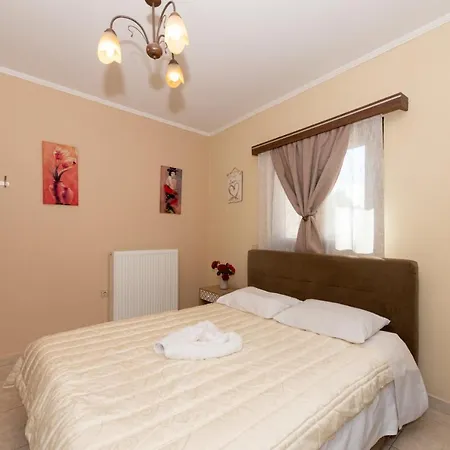 Melissa Luxury * Ájosz Léon