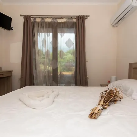 Melissa Luxury * Agios Leon